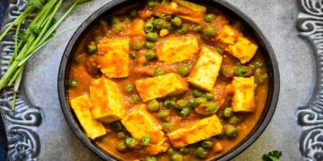 Matar Paneer