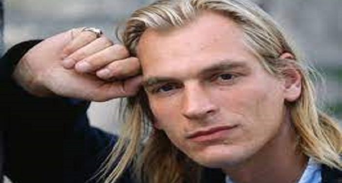 Julian Sands