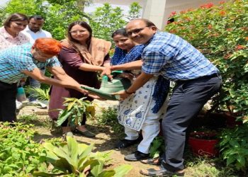 Neha Sharma planted a sapling