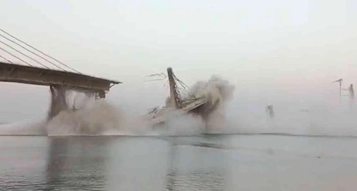 Under construction bridge fell in river Ganga