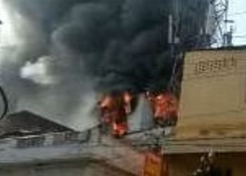 Fire broke out in the mobile tower