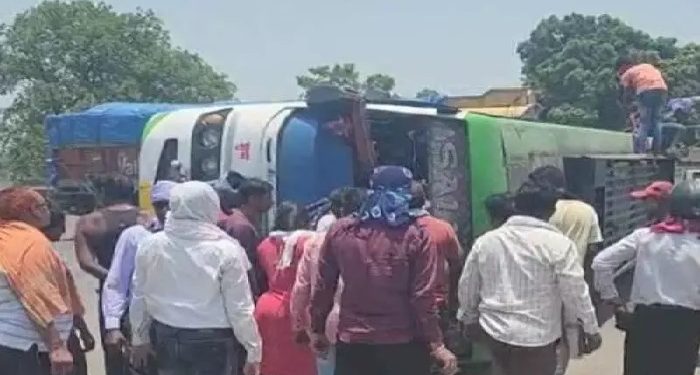 Tourist Bus Overturn