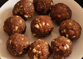 Anjeer Laddu