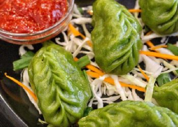 Spinach Corn Cheese Momos