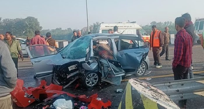 Accident on Purvanchal Expressway