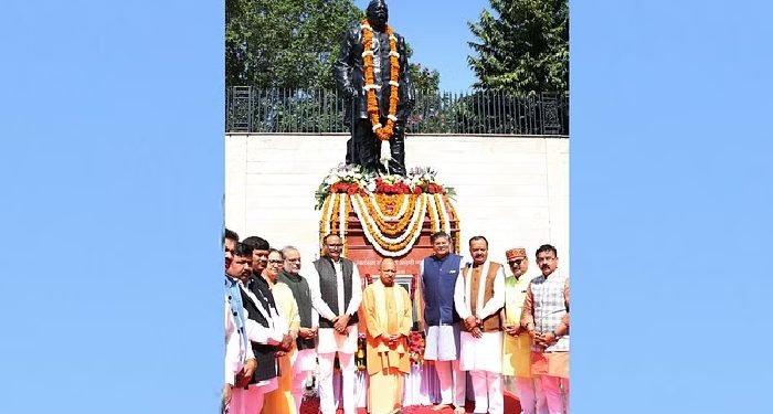 CM Yogi paid tribute to Bharat Ratna Govind Ballabh