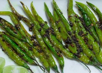 Fried Green Chillies