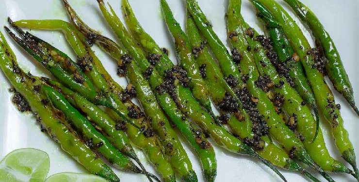 Fried Green Chillies