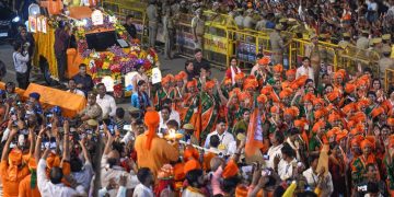 PM Modi-CM Yogi did road show in Ayodhya
