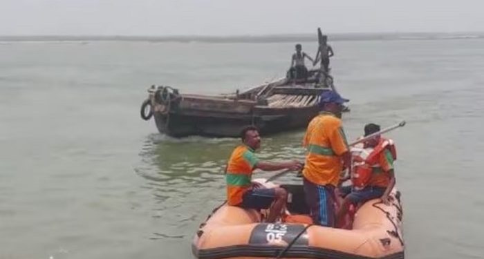 boat capsized