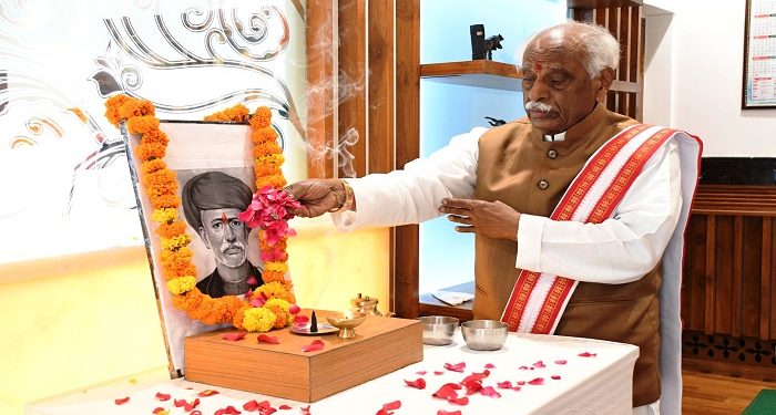 Bandaru Dattatreya paid tribute to Mahatma Jyotiba Phule