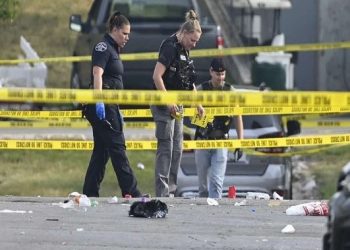 Shooting outside Kentucky court