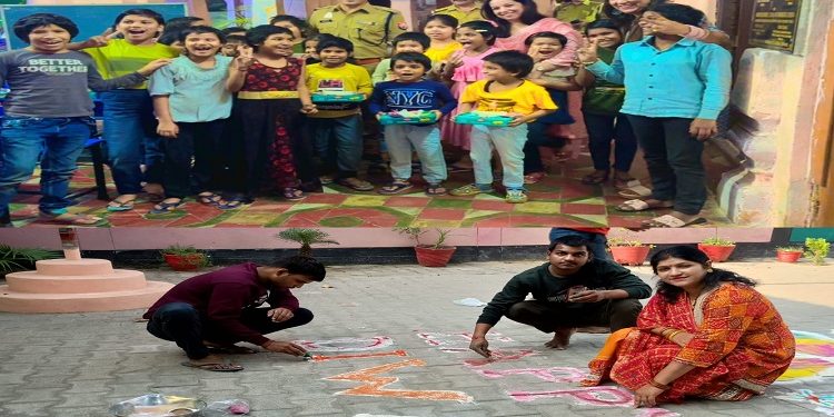 Officials celebrated Deepawali in women and child homes