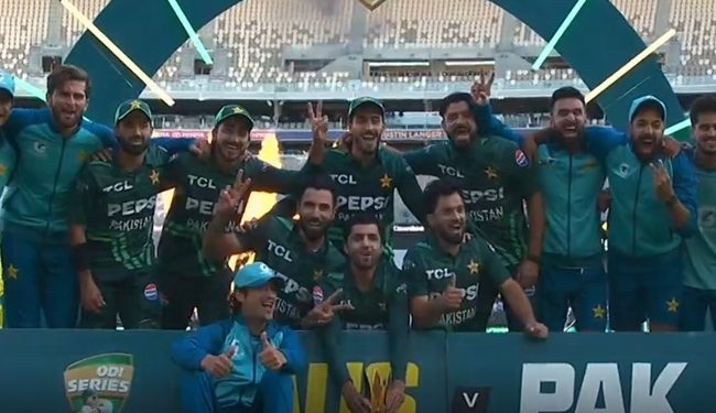 Pakistan beat Australia