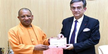 French Ambassador Dr. Thierry Mathu met CM Yogi