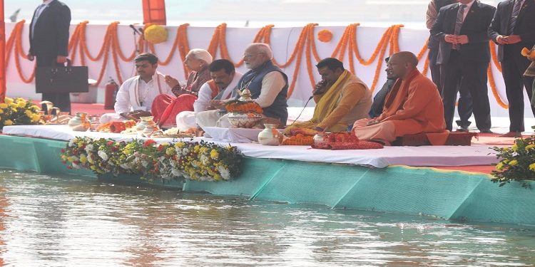 PM Modi performed Sangam Abhishek