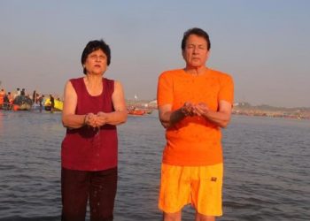 Arun Govil took a dip in Sangam
