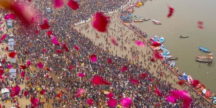 Flowers will be showered on devotees on Mauni Amavasya