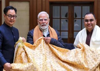 PM Modi sent a chadar to Ajmer Sharif Dargah