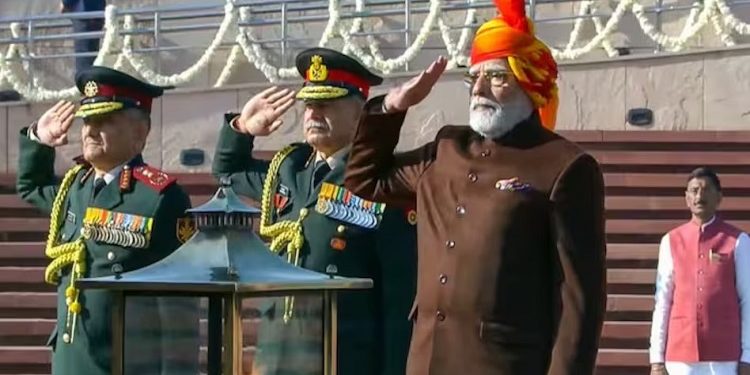 PM Modi wore a multi-coloured turban on the 76th Republic Day