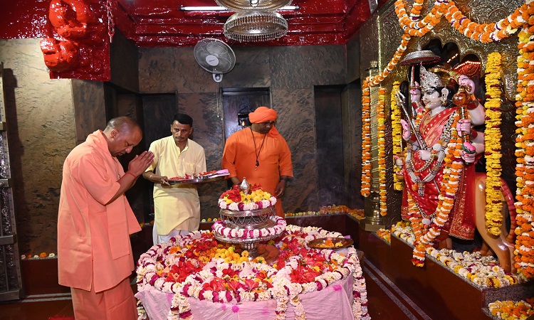 CM Yogi visited Maa Pateshwari