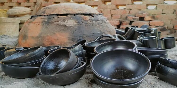 Black Pottery