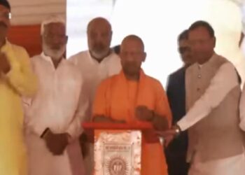 CM Yogi inaugurated the Rohin Barrage in Maharajganj