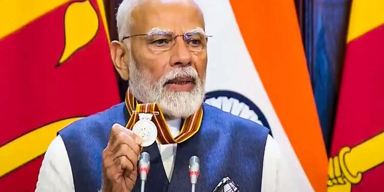 PM Modi received 'Mitra Vibhushan' in Sri Lanka