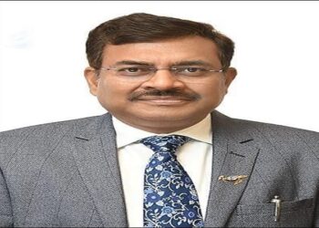 superintending engineer arrested taking bribe