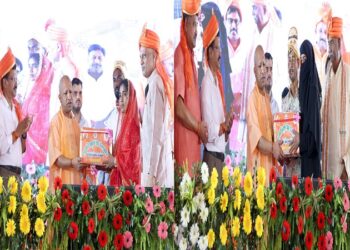 CM Yogi attends Samuhik Vivah Samaroh
