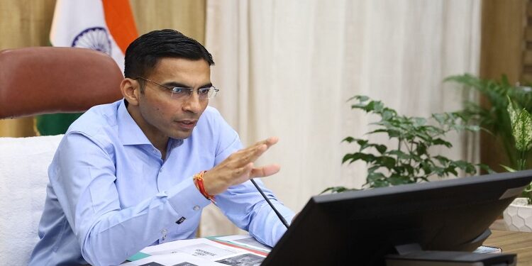 DM Savin Bansal