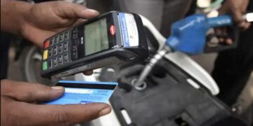Petrol pumps will not accept UPI payments from tomorrow