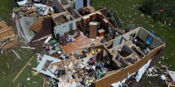 27 killed in devastating storm in America