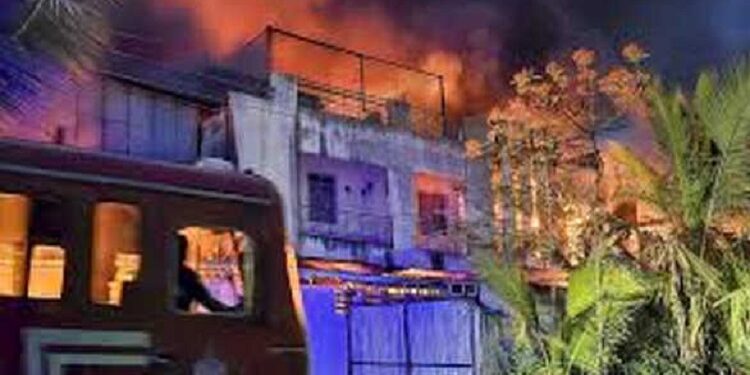 Eight people died in a fire in a clothes factory