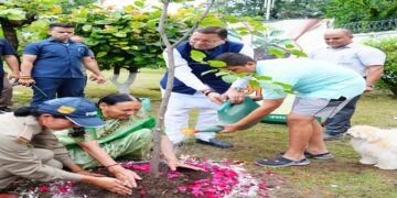 CM Dhami planted a tree under the campaign 'Ek Ped Maa Ke Naam'