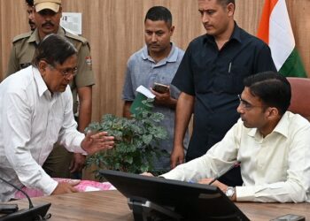DM Savin Bansal