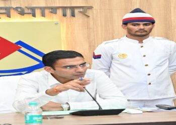 DM Savin Bansal