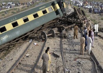 4 to 6 bogies of Jaffar Express train derailed