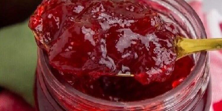 Make jam from watermelon peel