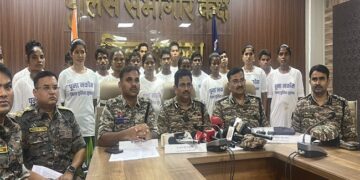 23 dreaded Naxalites surrendered