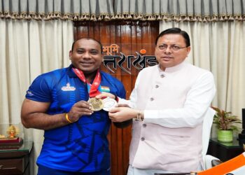 Weightlifter Mukesh Pal met CM Dhami