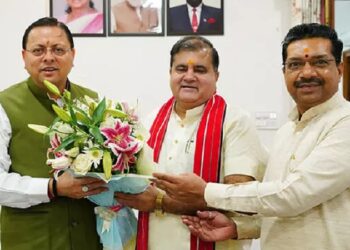 CM Dhami welcomed BJP state president Mahendra Bhatt