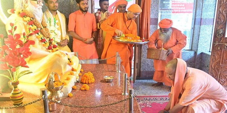Gorakshapeeth is an example of the ideal relationship between Guru and disciple