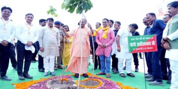 CM Yogi