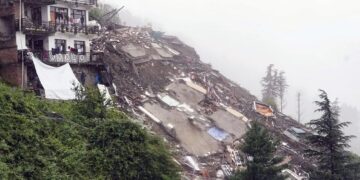 82 people died due to cloudburst in Himachal