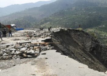 Landslide on the old route leading to Vaishno Devi temple