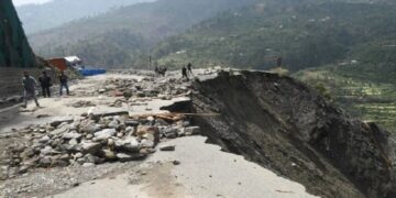 Landslide on the old route leading to Vaishno Devi temple