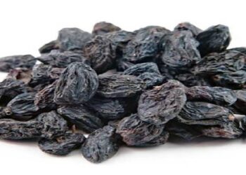 black raisins