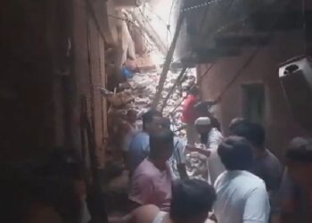 A four-storey building collapsed in Welcome area