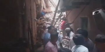 A four-storey building collapsed in Welcome area
